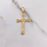 Dije Cruz Cristo Gotica 2.05gr / 3.9cm / Silueta Oro Amarillo $