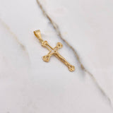 Dije Cruz Cristo Gotica 2.05gr / 3.9cm / Silueta Oro Amarillo $