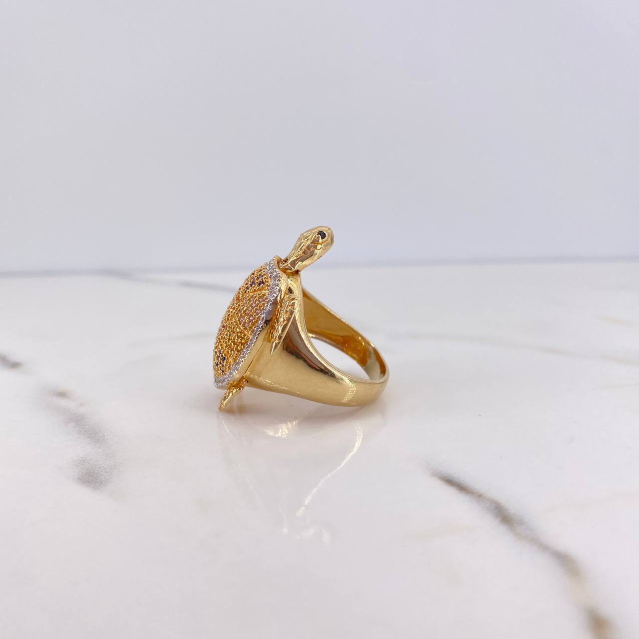 Anillo Tortuga 12.1gr / T9 1/4 / Circones Colores Oro Amarillo $