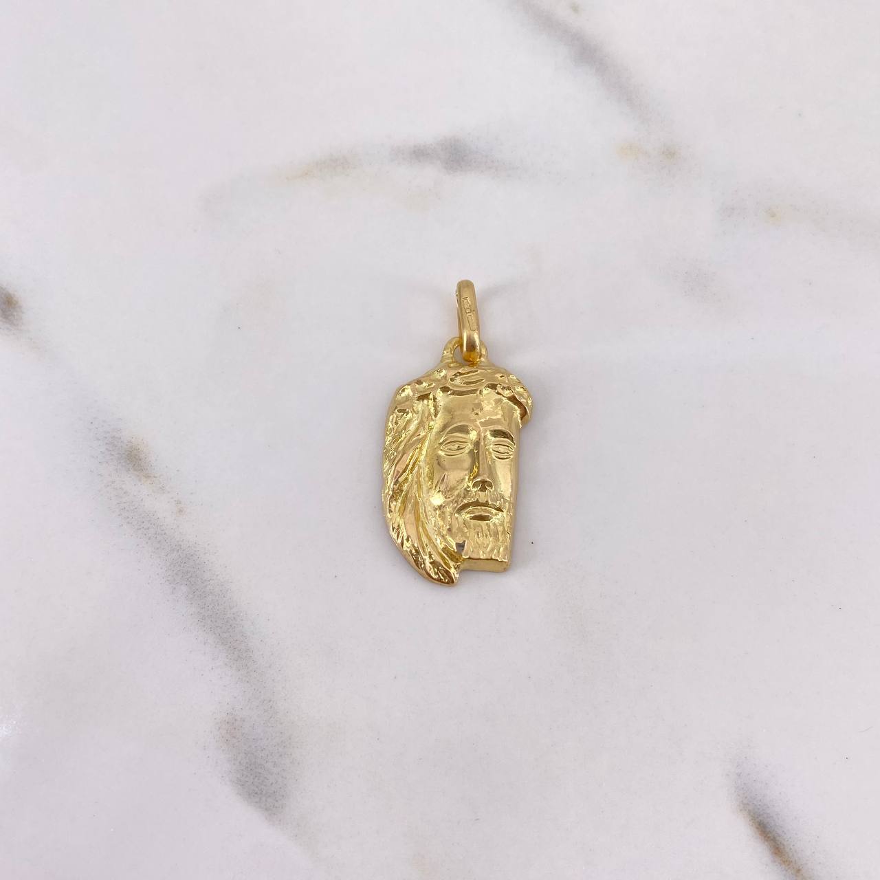 Dije Rostro Cristo 2.8gr / 2.9cm / Oro Amarillo 18K $