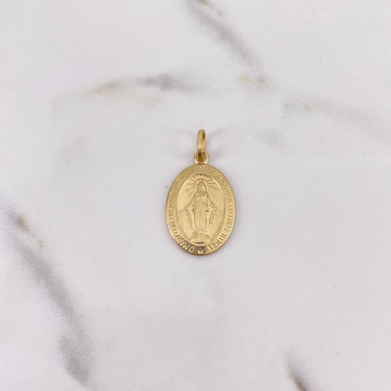 Dije Virgen Milagrosa 3.95gr / 2.8cm / Lisa Oro Amarillo 18K $