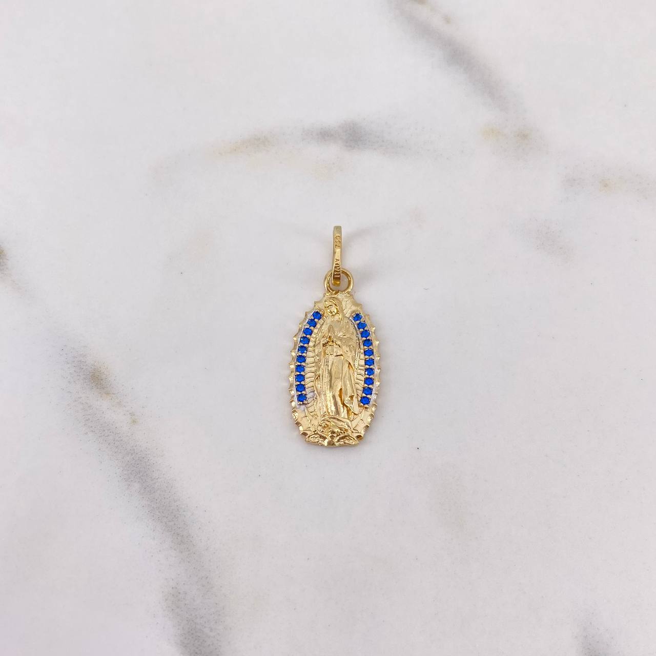 Dije Virgen Guadalupe 2.15gr / 2.9cm / Circones Azules Oro Amarillo 18K $