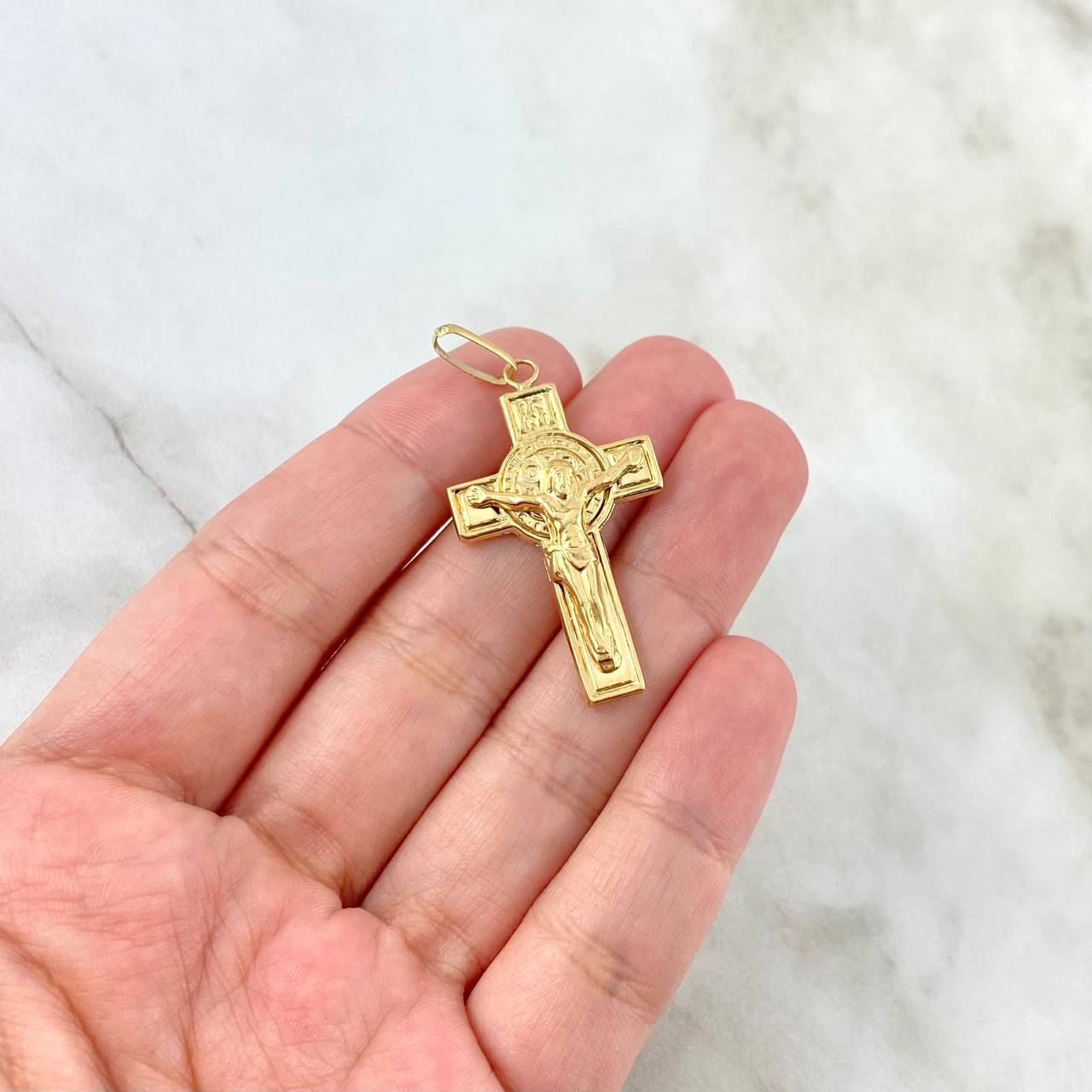 Dije Cruz Cristo San Benito 3gr / 4.3cm / Oro Amarillo $