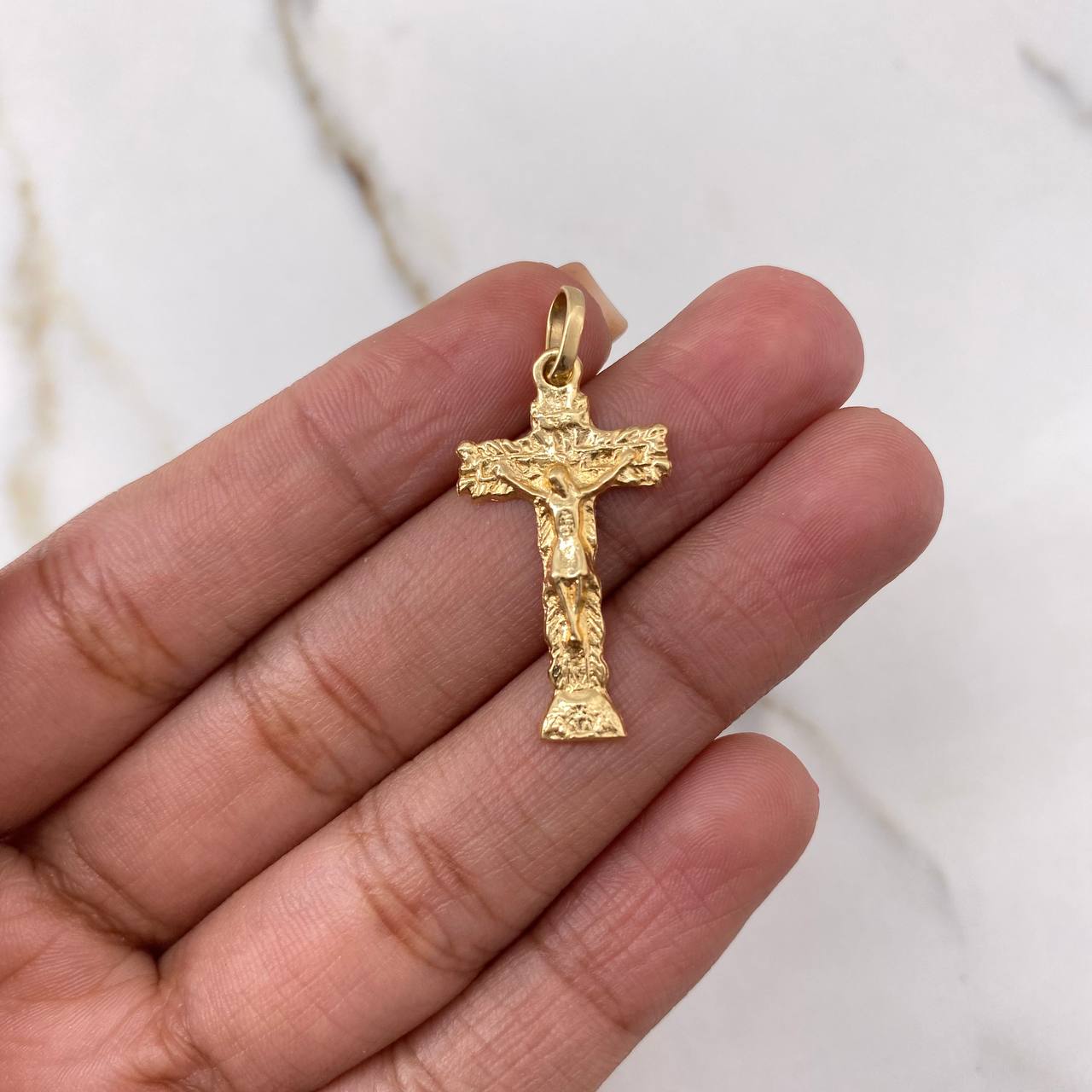 Dije Cruz Cristo 2gr / 3cm / Rustica Oro Amarillo $