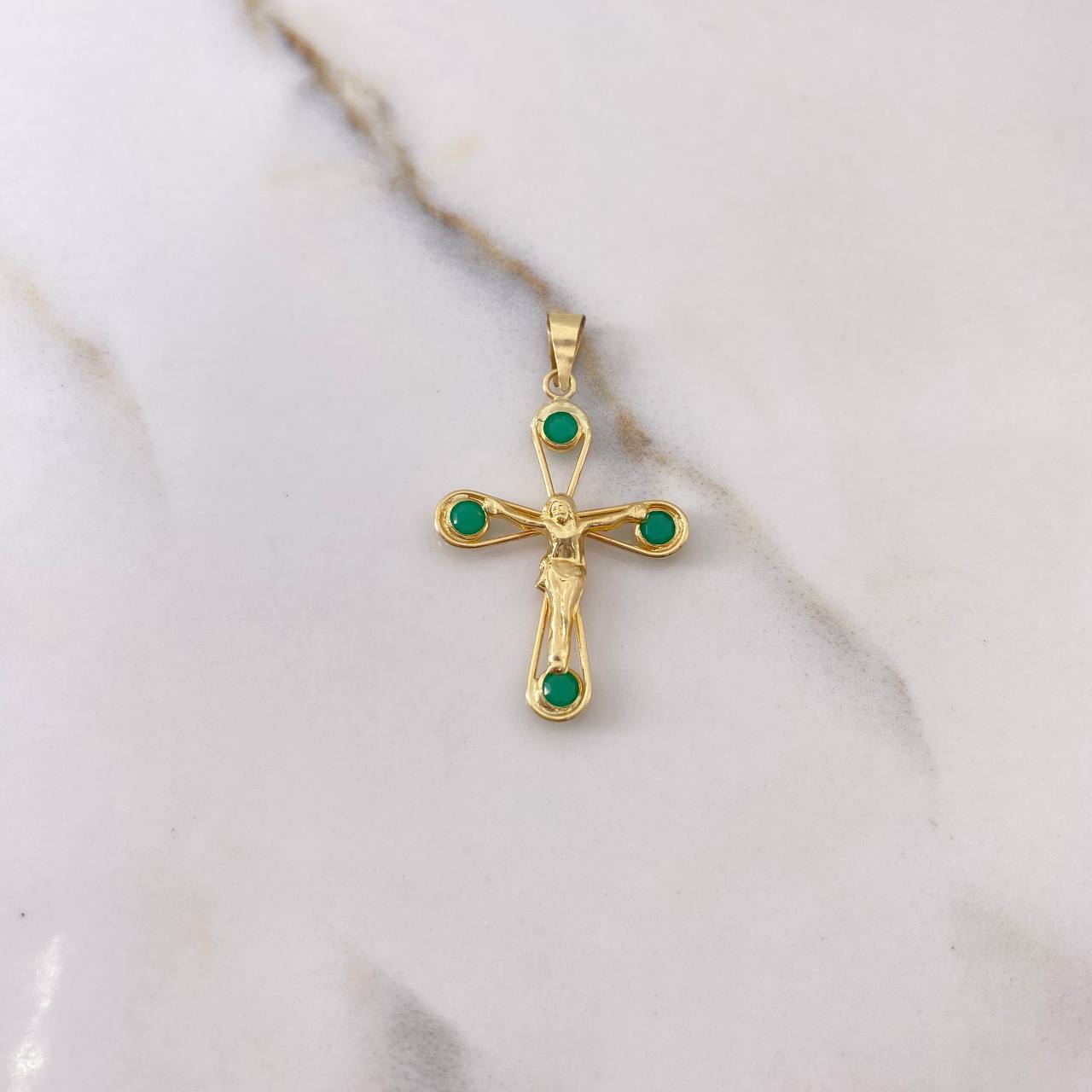 Dije Cruz Cristo 0.8gr / 3cm / Circones Verdes Oro Amarillo $