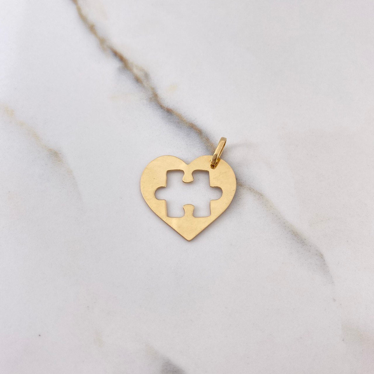 Dije Set Corazon Pareja 2.85gr / 2.5cm / Rompecabezas Liso Oro Amarillo $