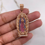 Dije Virgen De Guadalupe 9.5gr / 4.6cm / Circones Azules Fucsias Blancos Oro Rosa $