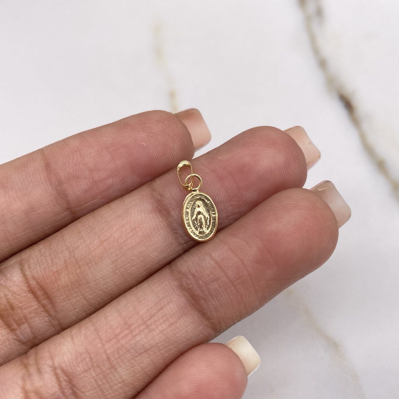 Dije Virgen Milagrosa 0.2gr / 1.3cm / Troquelado Oro Amarillo &