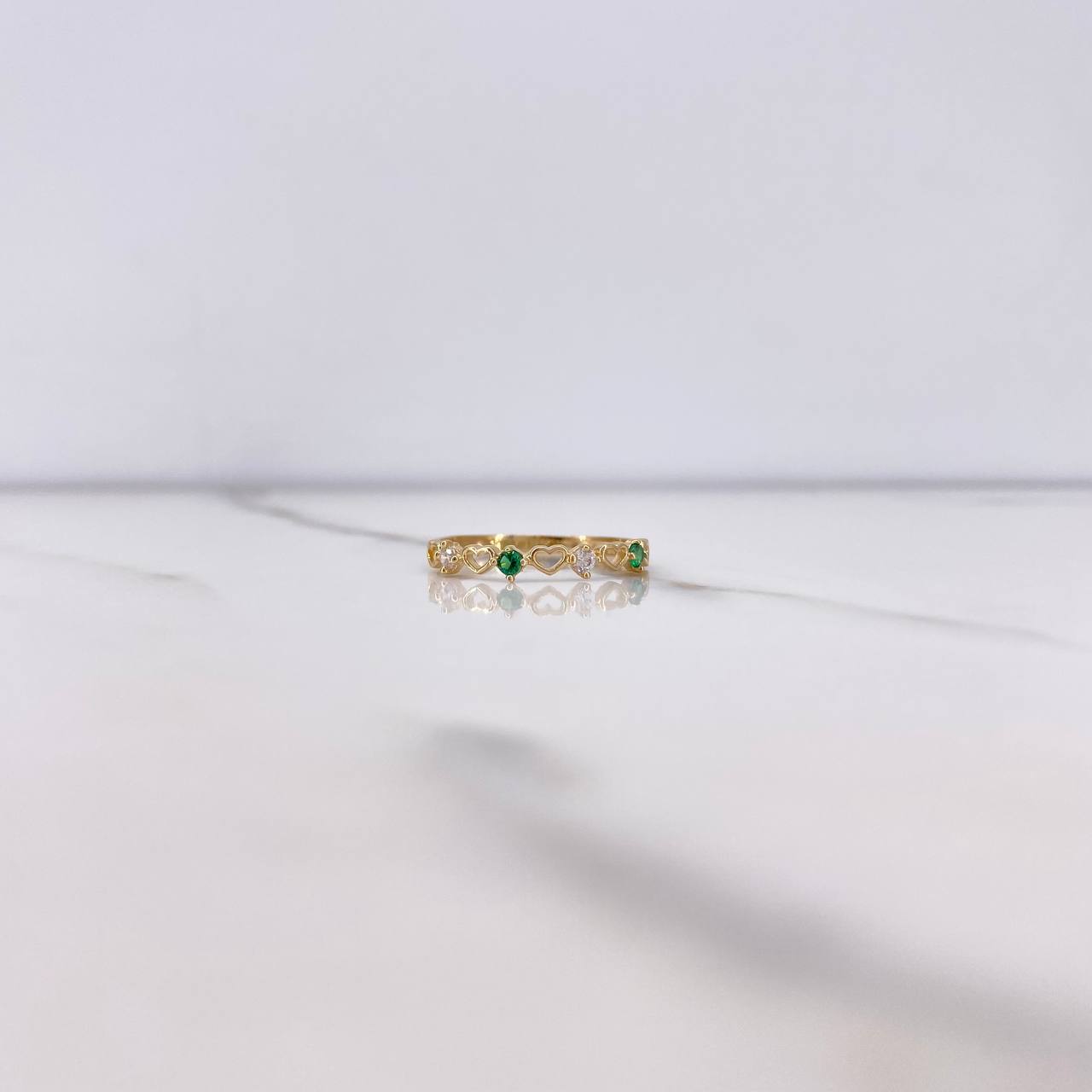 Anillo Corazones 1.1gr / T7 / Circones Verdes Blancos Oro Amarillo $