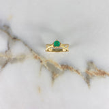 Anillo Solitario 3.9gr / 7 1/4 / 2.5cm / Glamurosa Esmeralda 65pts Oro Amarillo (Joya) $