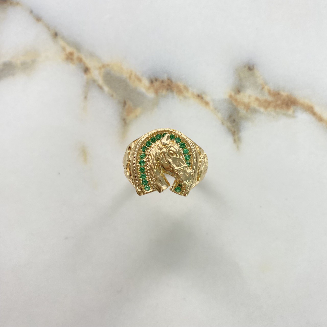 Anillo Herradura Caballo 6.85gr / 8 3/4 / Circones Verdes Oro Amarillo &