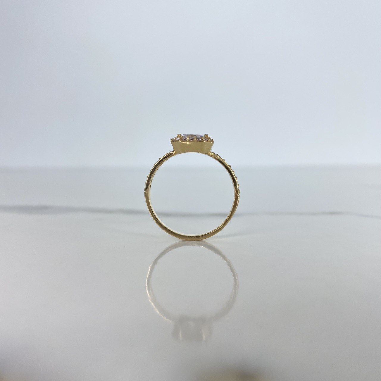 Anillo Solitario Halo 3.25gr / T8 1/4 / Circones Blancos Oro Amarillo &