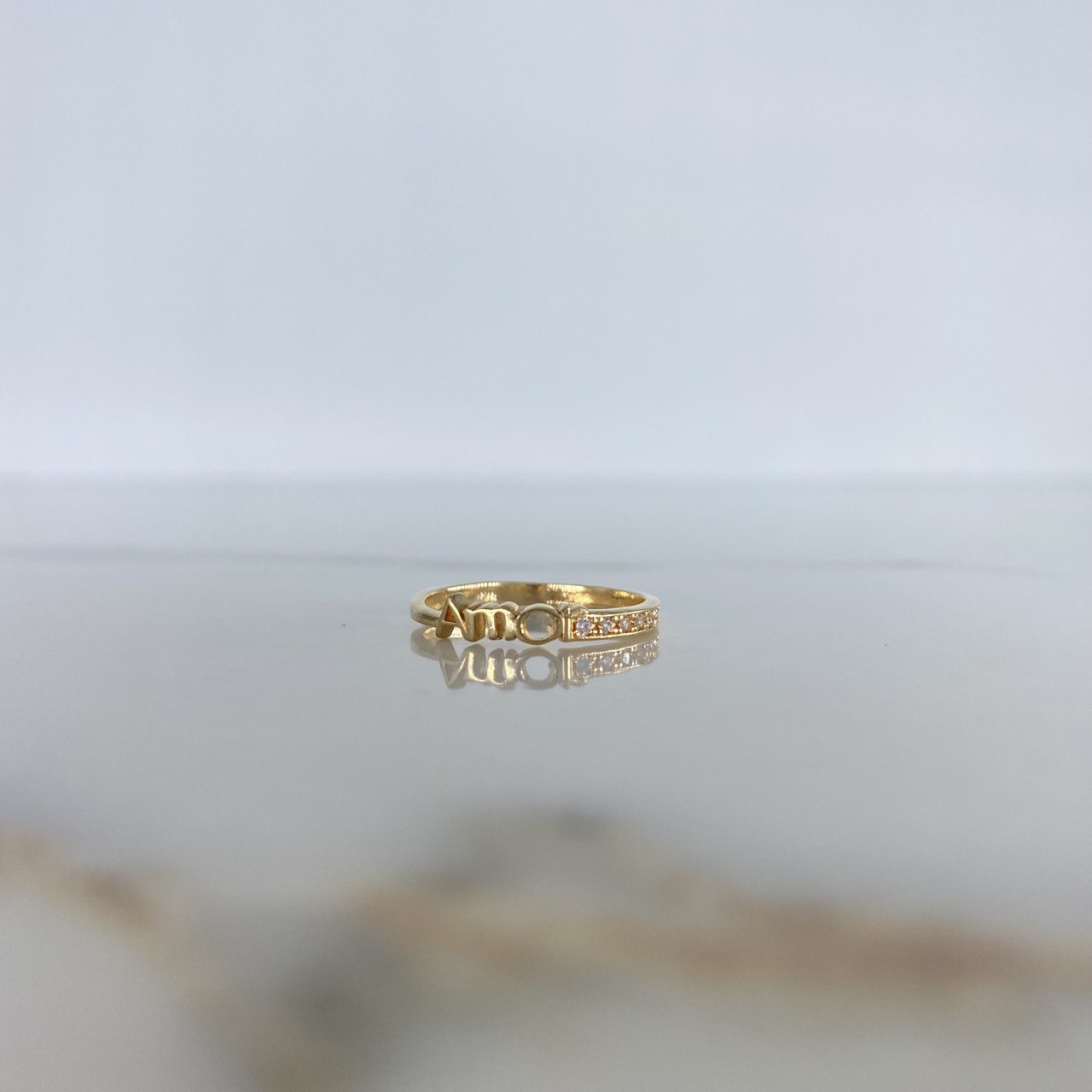 Anillo Amor 1.5gr / T6 1/4 / Circones Blancos Oro Amarillo &