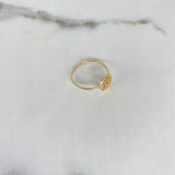 Anillo Circulo Flor 1.4gr / T7 3/4 / Circones Blancos Oro Amarillo &