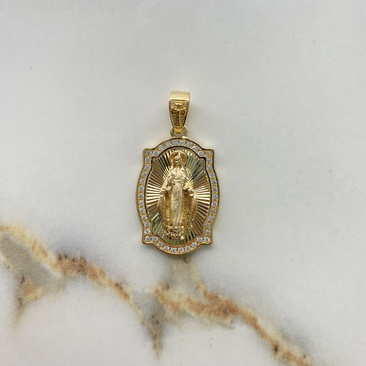 Dije Virgen Milagrosa 6.45gr / 3.5cm / Circones Blancos   Oro Amarillo &