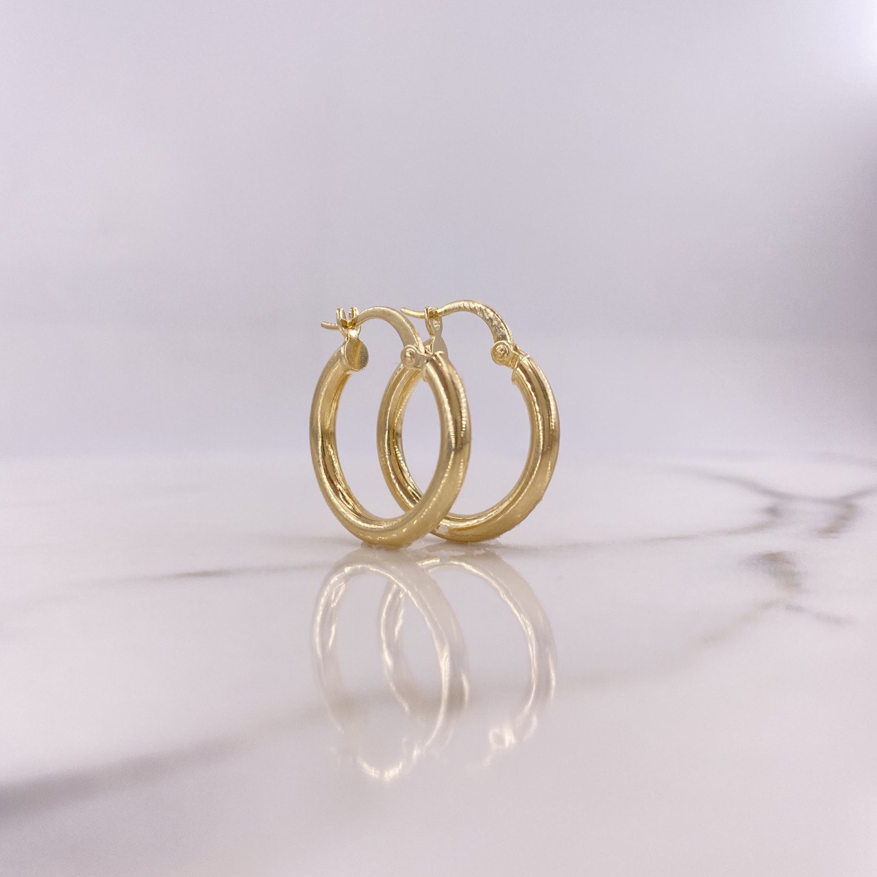 Candongas Nati 1.85gr / 2cm / Lisa Oro Amarillo $