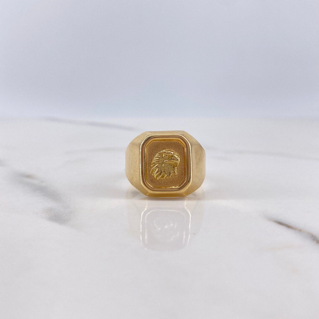 Anillo Sello Aguila 3.75gr / T10 1/2 / Oro Amarillo $