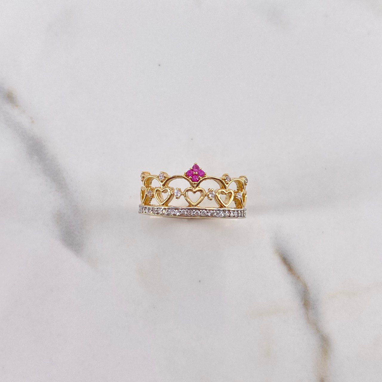 Anillo Corona Corazones 3.5gr / T7 1/2 / Circones Blancos Fucsias Dos Oros Amarillo Blanco $