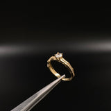 Anillo Linea Curva  2gr / T6 3/4 / Solitario Circones Blancos  Oro Amarillo&