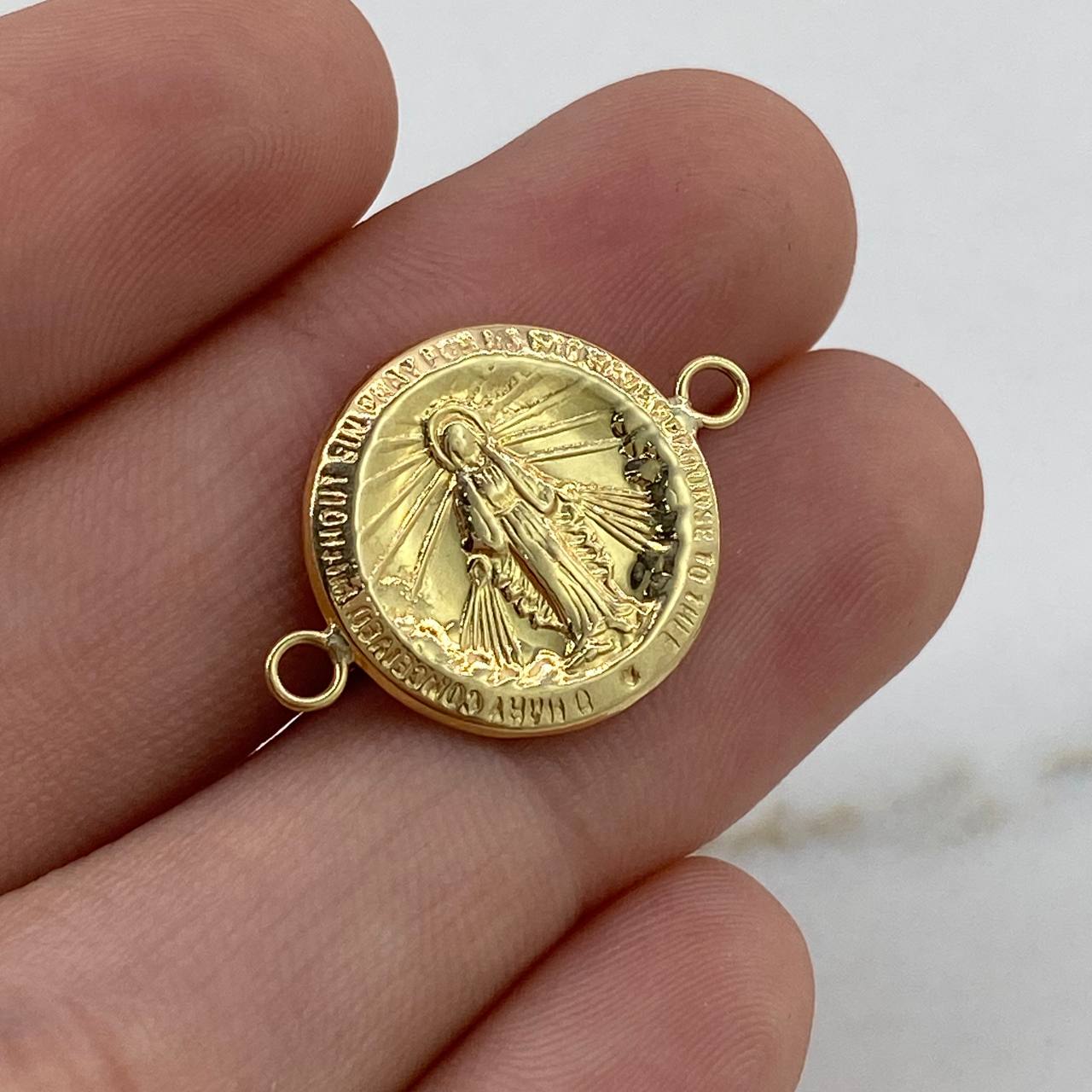 Herraje Virgen Milagrosa  1.15gr / 2cm / Liso  Oro Amarillo $