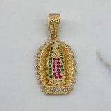 Dije Virgen Guadalupe  3.9gr / 3cm / Circones Blancos Verdes Fucsias  Oro Amarillo$