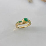 Anillo Trenza Linea  2.35gr / T6 1/4 / Solitario 48 Pts Esmeralda  Oro Amarillo (Joya Oferta)$