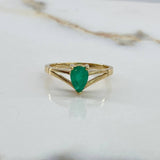 Anillo Pera  2.75gr / T7 1/4 / Solitario 1.24 Kt Esmeralda  Oro Amarillo (Joya)$