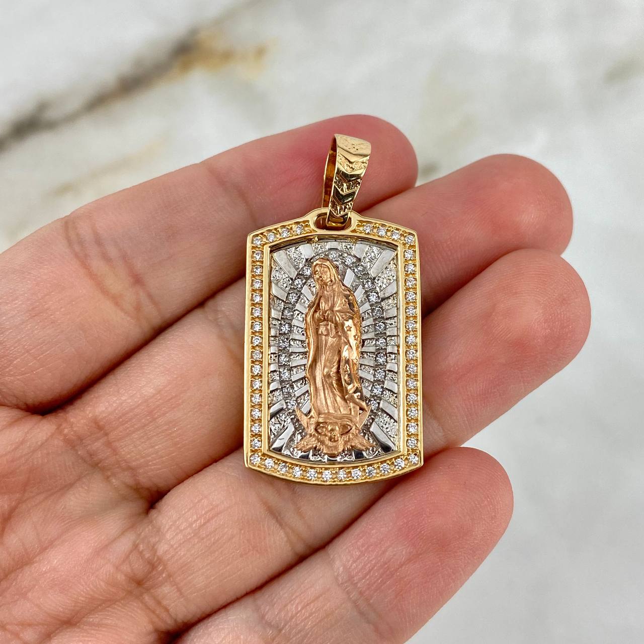 Dije Placa Virgen Guadalupe 7.4gr / 3.7cm / Dos Oros Blanco Rosa©