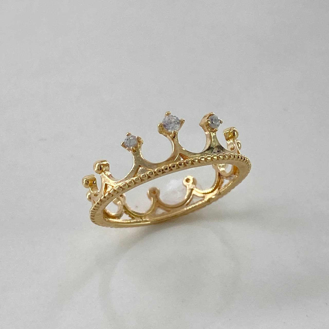 Anillo Tiara  1.75gr / T5 1/4  / Circones Blancos  Oro Amarillo $