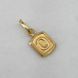 Dije Marco Letra O 0.35gr / 1.5cm / Liso  Oro Amarillo $