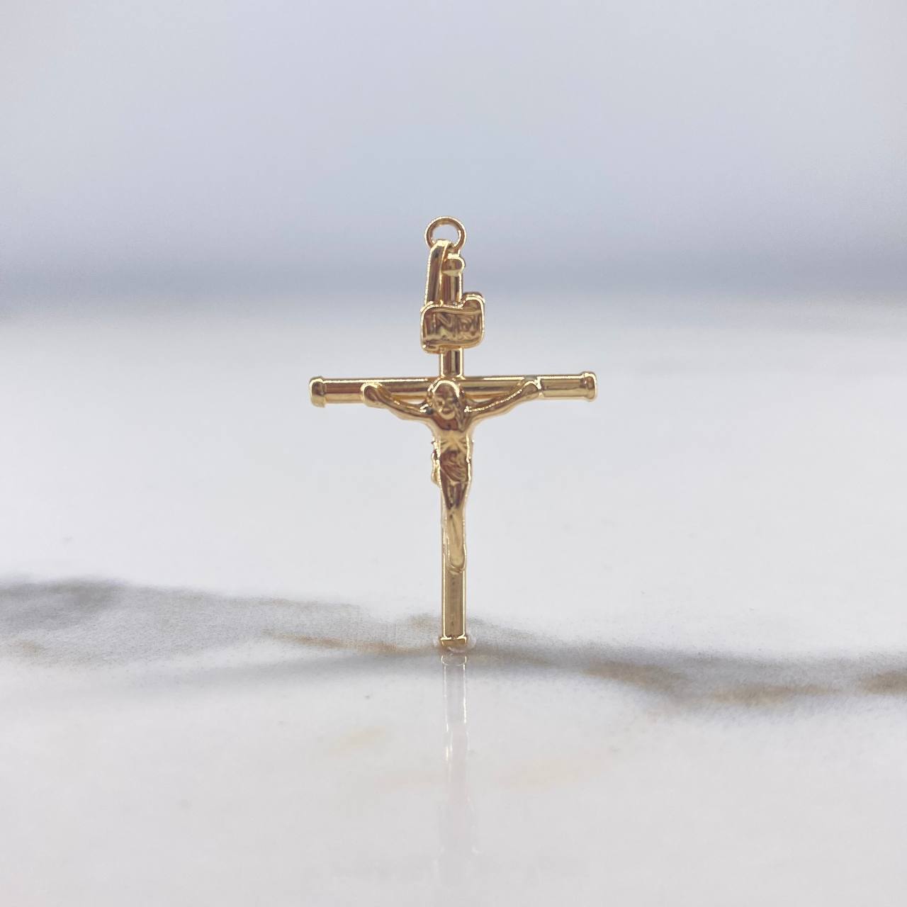 Dije Cruz Cristo  1.05gr / 3.5cm / Liso  Oro Amarillo &