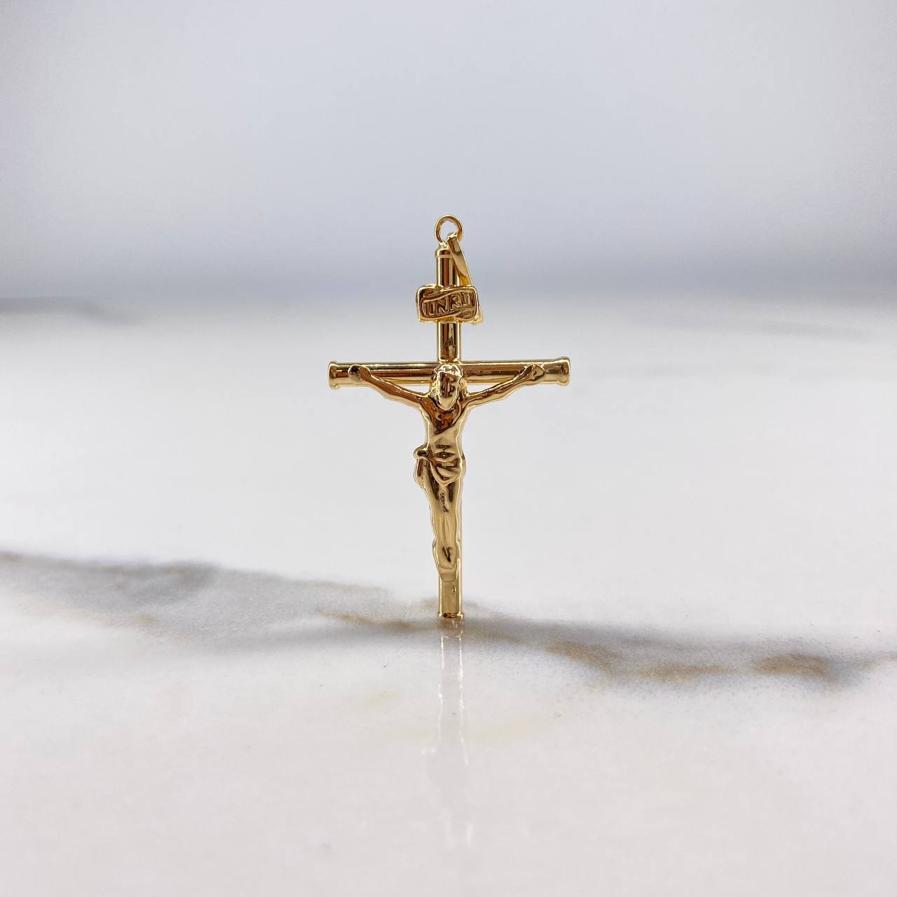 Dije Cruz Cristo  1.6gr / 4.5cm / Liso  Oro Amarillo &