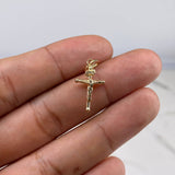 Dije Cruz Cristo 0.6gr / 2.5cm / Liso Oro Amarillo $