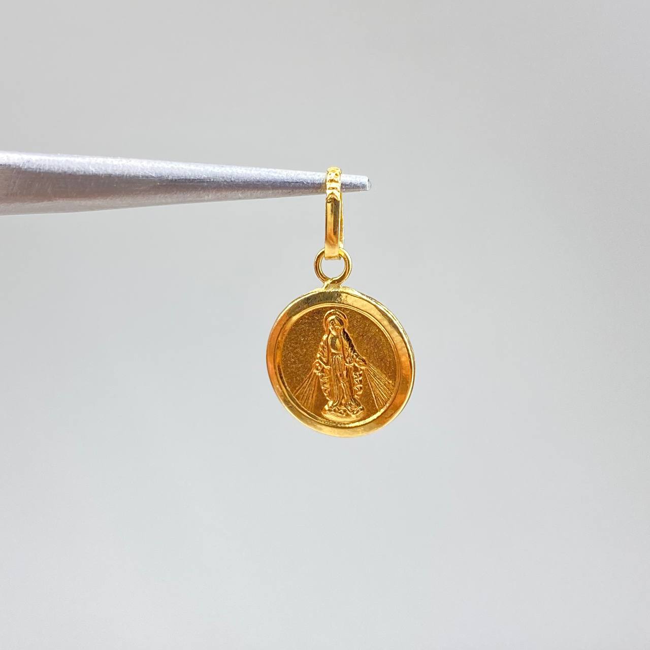 Dije Medalla Virgen Milagrosa 0.6gr / 2cm / Troquelado Oro Amarillo &