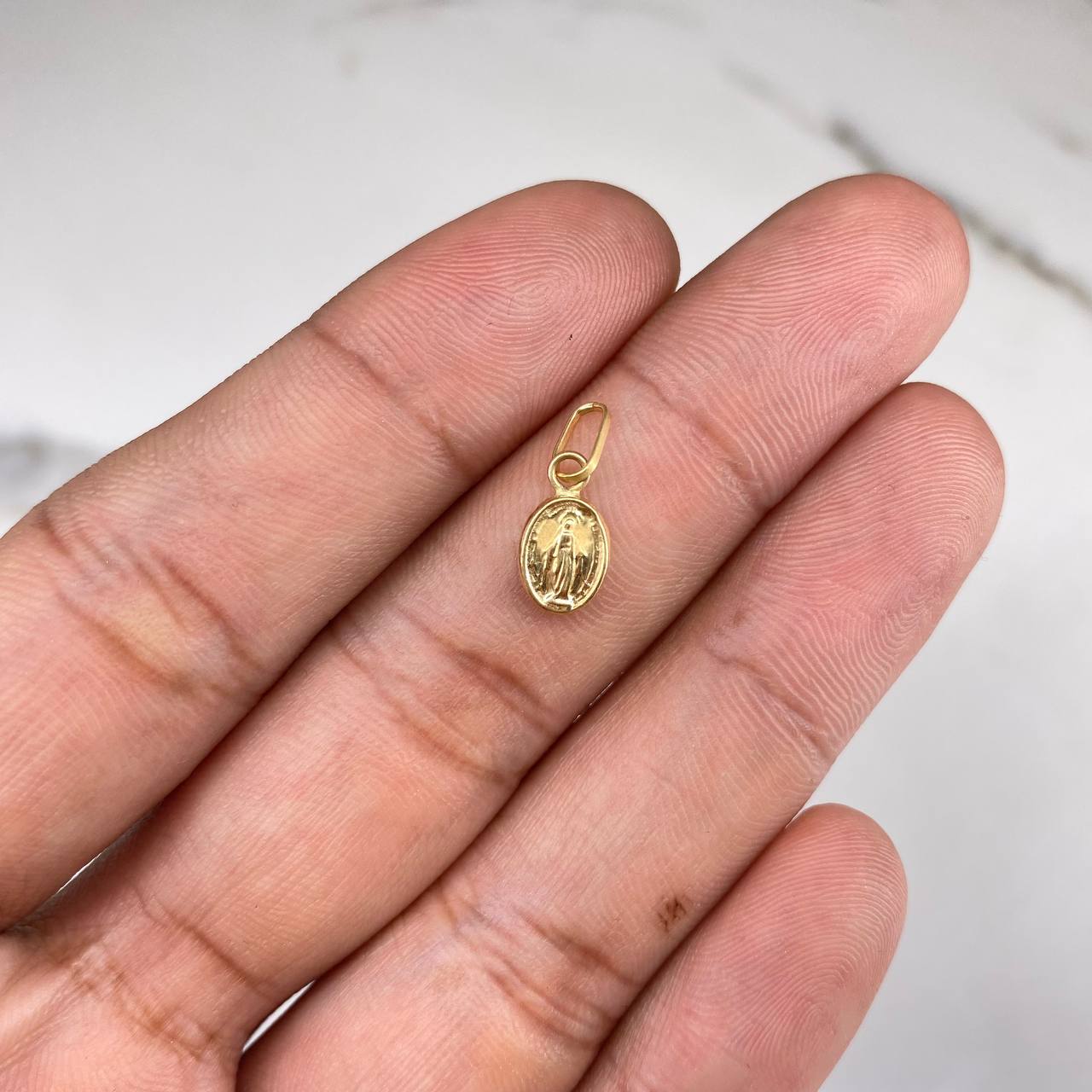 Dije Virgen Milagrosa 0.3gr / 1.5cm / Troquelado Oro Amarillo &