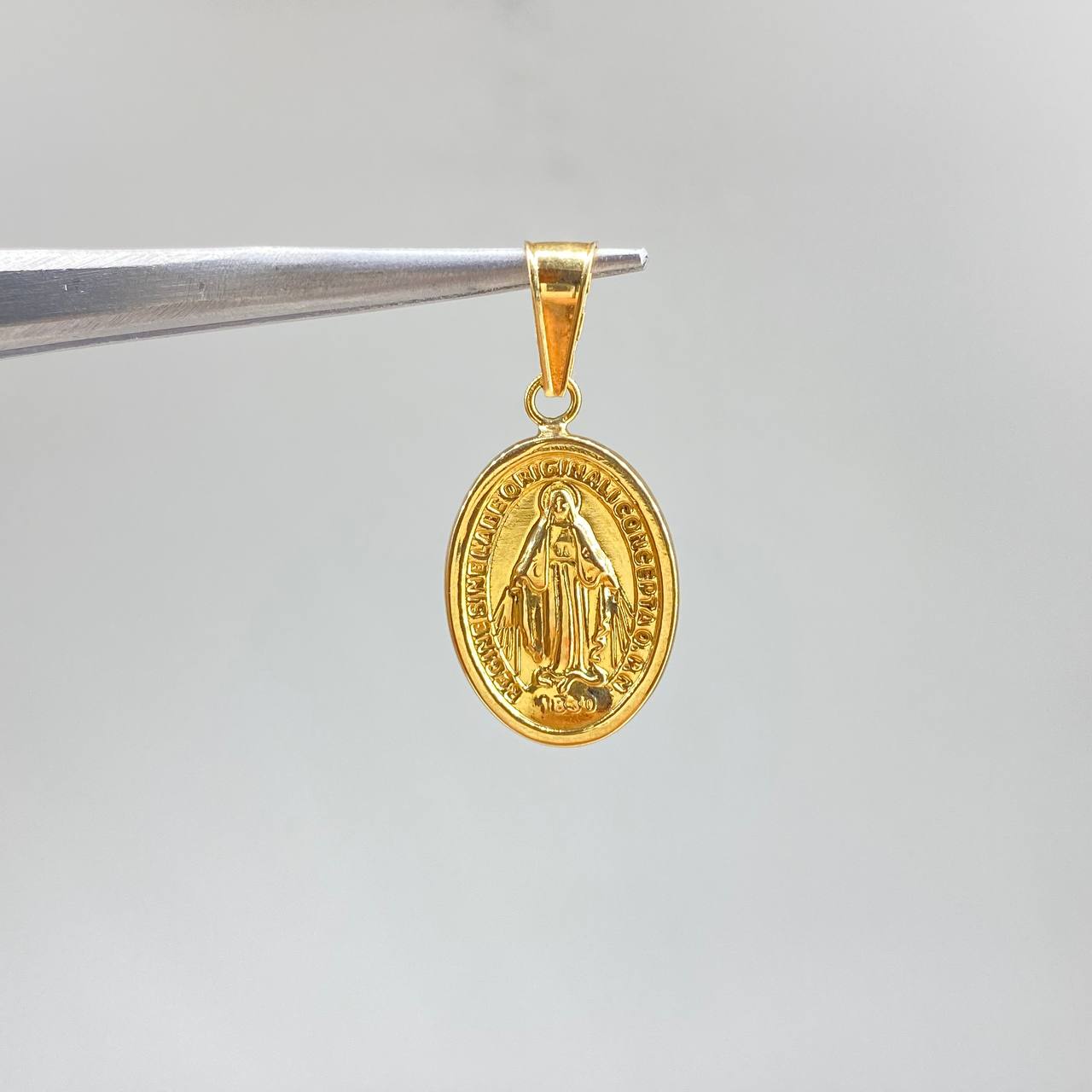 Dije Virgen Milagrosa 1.6gr / 2.5cm / Troquelado Oro Amarillo &