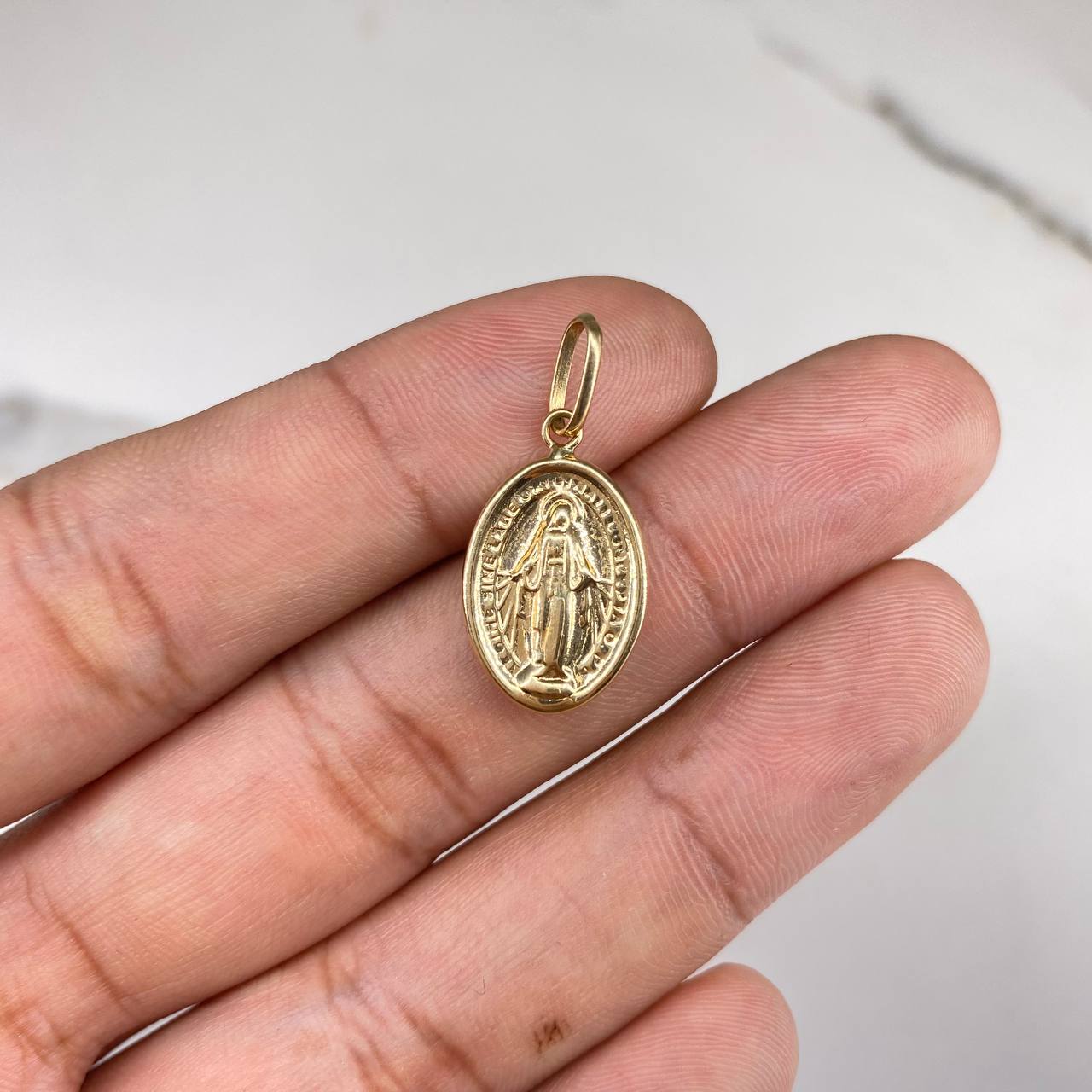 Dije Virgen Milagrosa 1.3gr / 2.5cm / Troquelado Oro Amarillo &