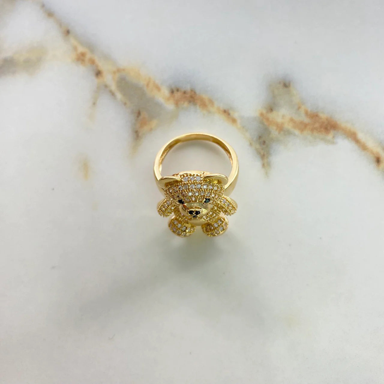 Anillo Oso 7.4gr / T6 1/2 / Circones Blancos Negros Oro Amarillo &