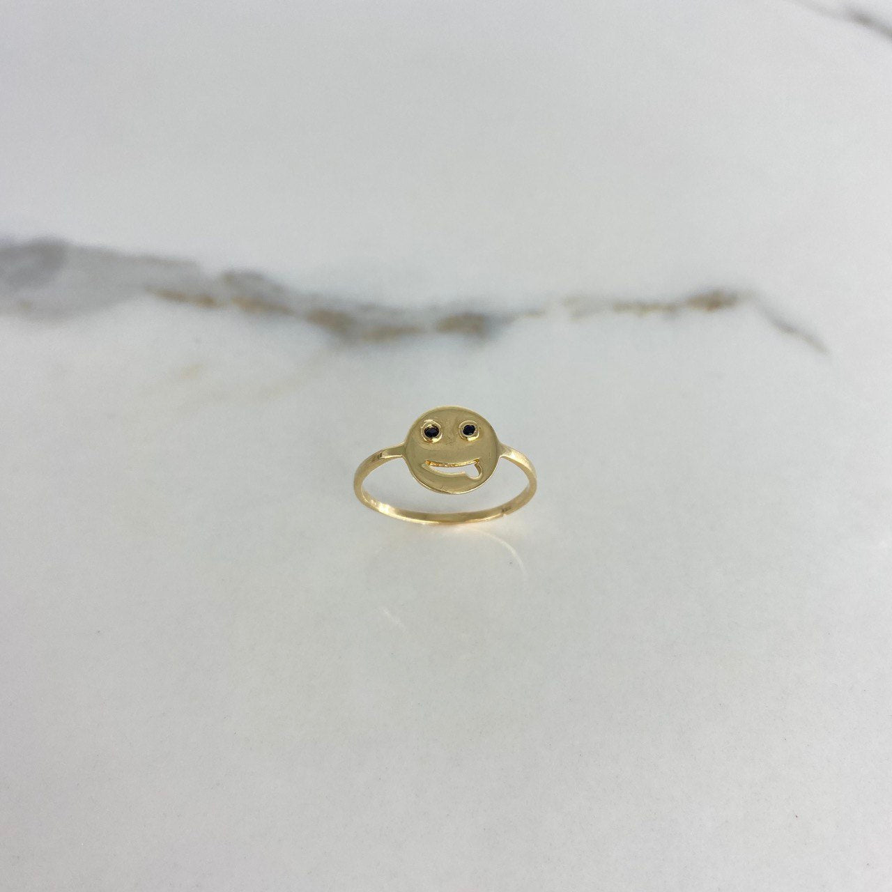 Anillo Emoji 1.45gr / T8 1/2 / Circones Negros Oro Amarillo &