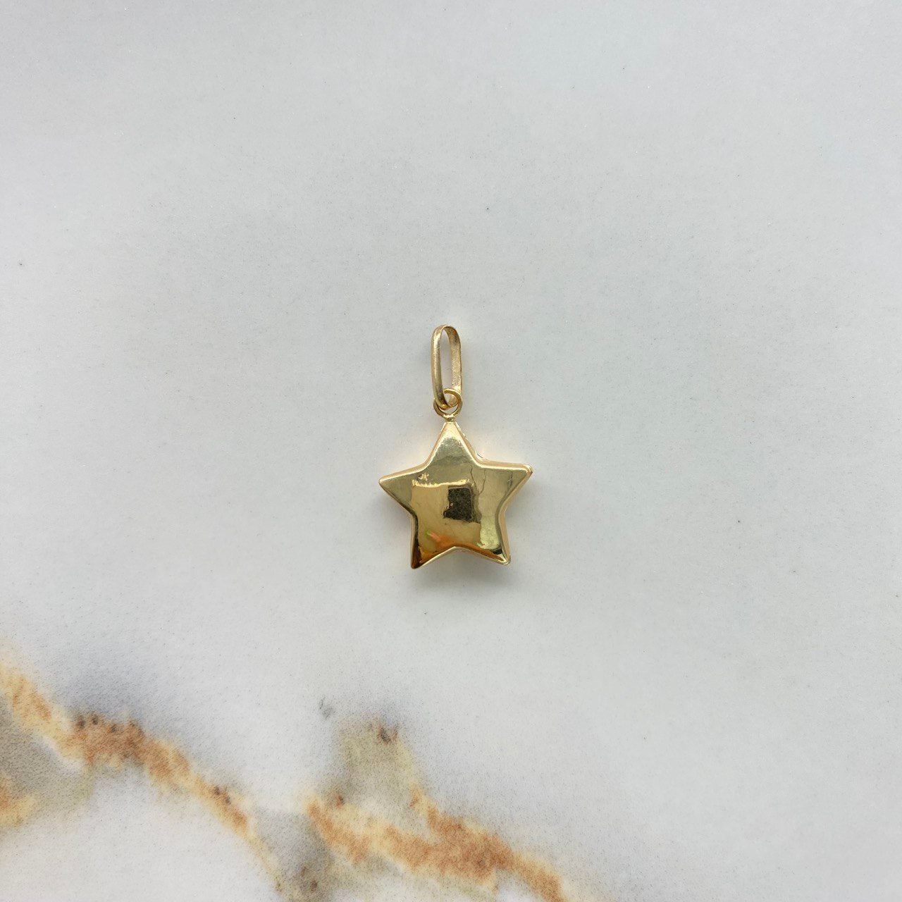 Dije Estrella 0.85gr / 2cm / Soplado Oro Amarillo &