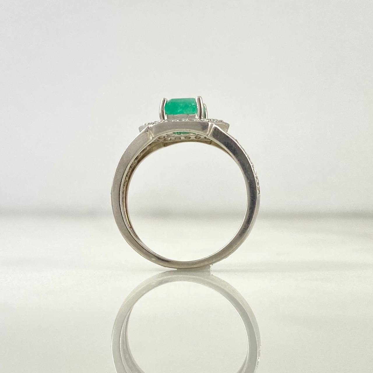 Solitario Marco Hexagonal T6 1/2 Anillo Esmeralda 93pts Circones Blancos Plata 925 (Joya)