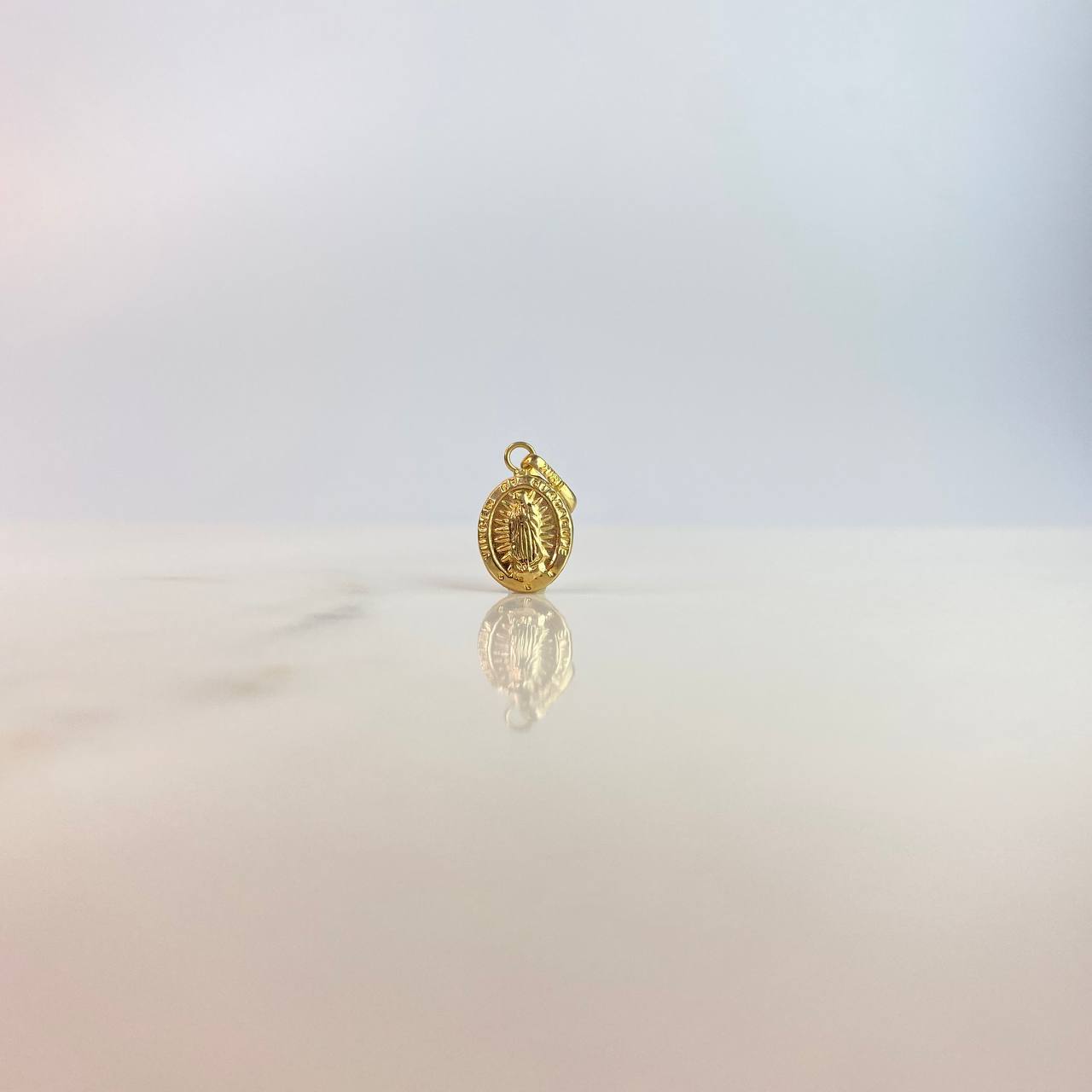 Dije Virgen De Guadalupe 0.5gr / 1.5cm / Troquelado Oro Amarillo $