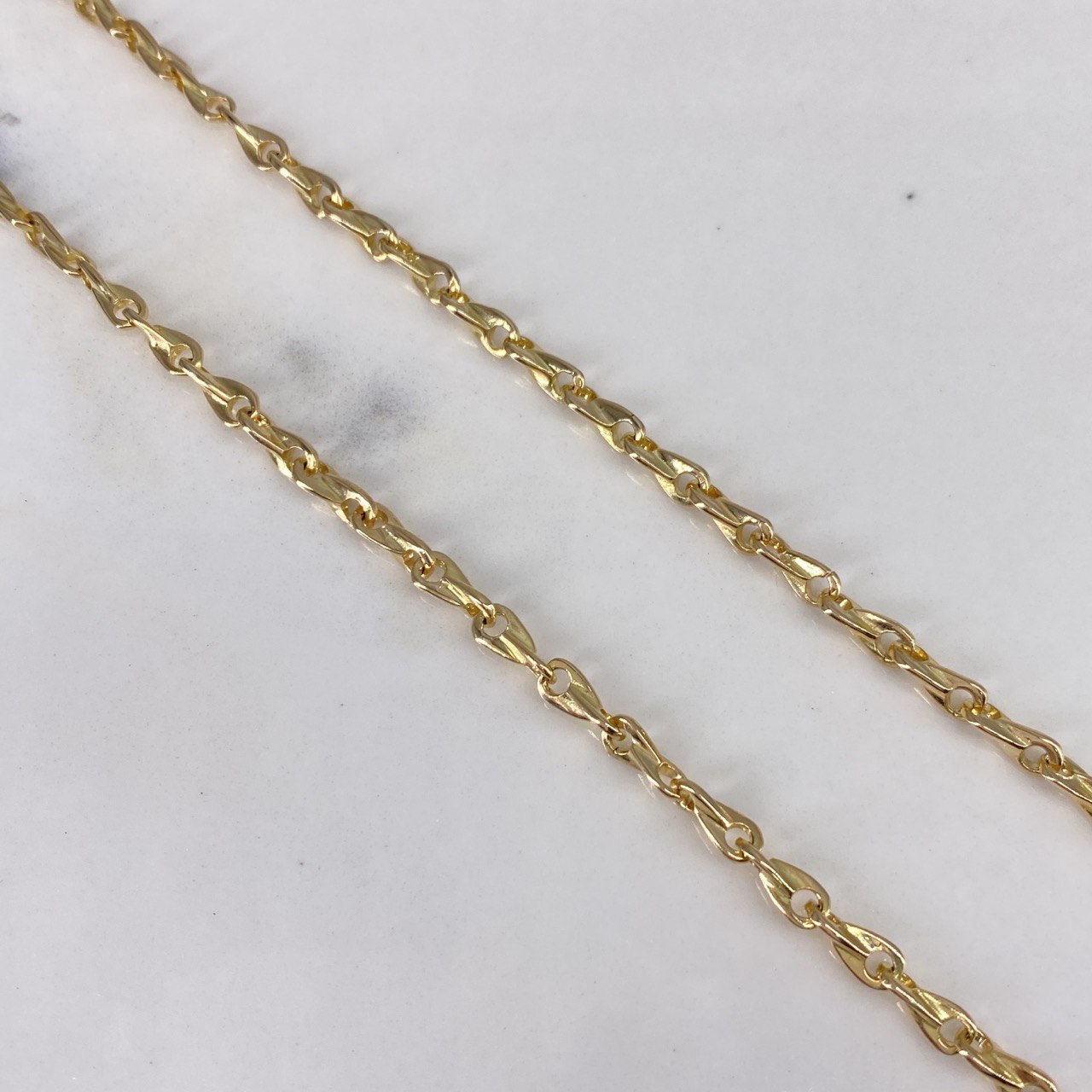 Cadena Rustica 14.35gr / 45cm / 3mm Oro Amarillo $