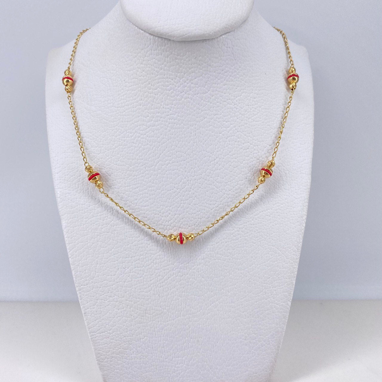 Cadena Espiga 5.95gr / 45cm / 2mm-4mm Bolas Diamantada Lisas Cauchos Rojos Oro Amarillo $