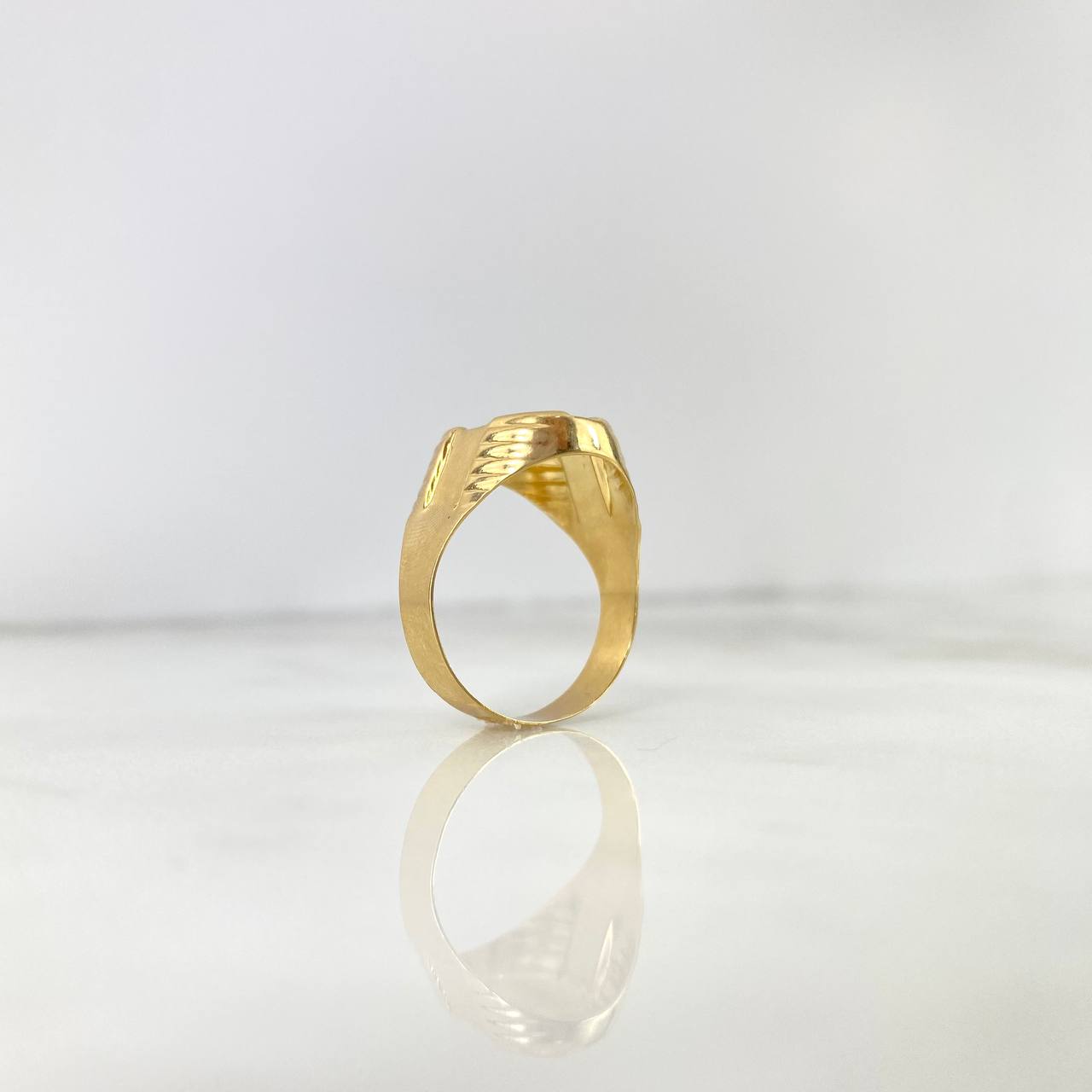 Anillo Sello 3.35gr / T9 1/4 / Ovalado Rayado Tres Oros