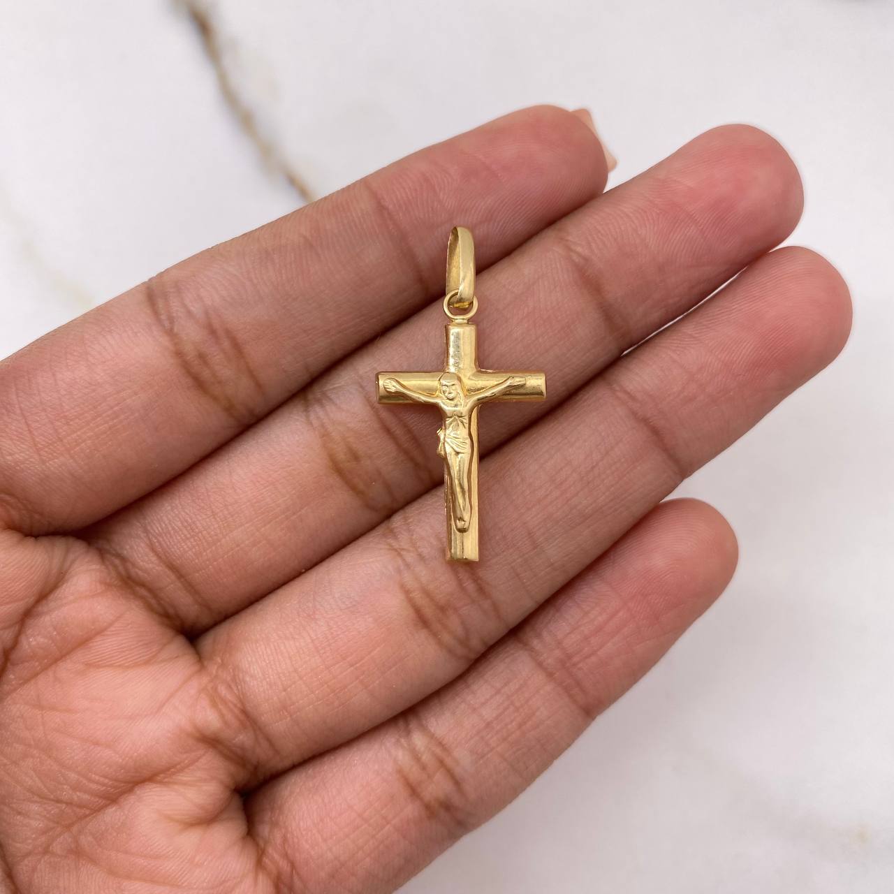 Dije Cruz Cristo 1gr / 3cm / Lisa Redondeada Oro Amarillo $