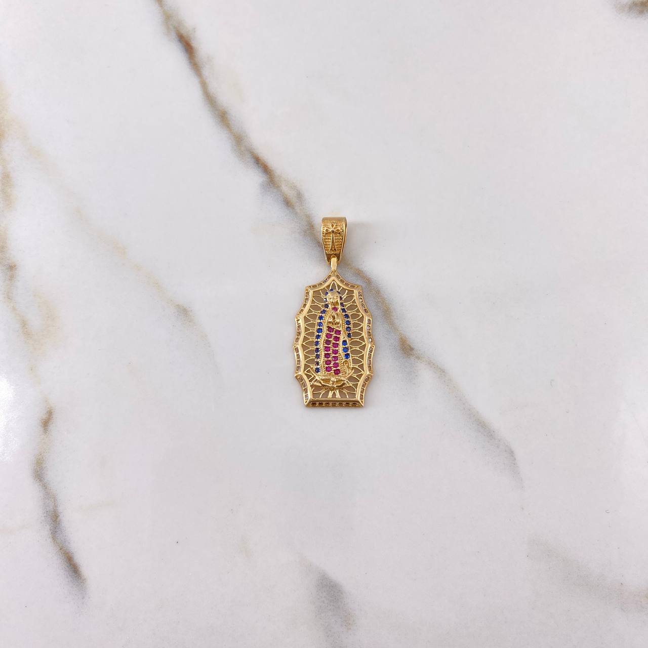 Dije Virgen De Guadalupe 4.5gr / 3.5cm / Circones Fucsias Azules Blancos Oro Amarillo $