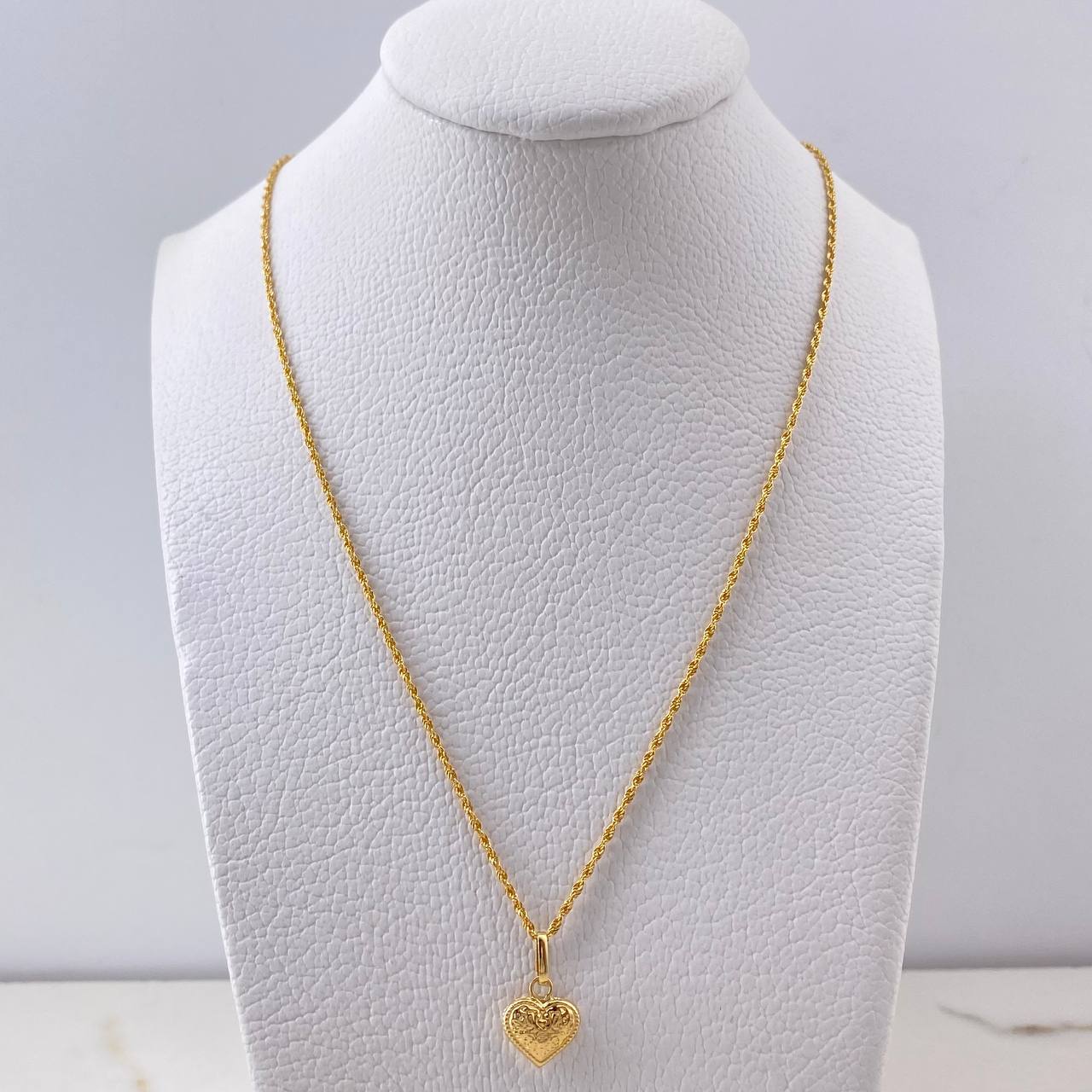 Cadena Lazo 1.1gr / 60cm + Dije Corazón 0.4gr / 1.5cm / Oro Amarillo (Oferta) $