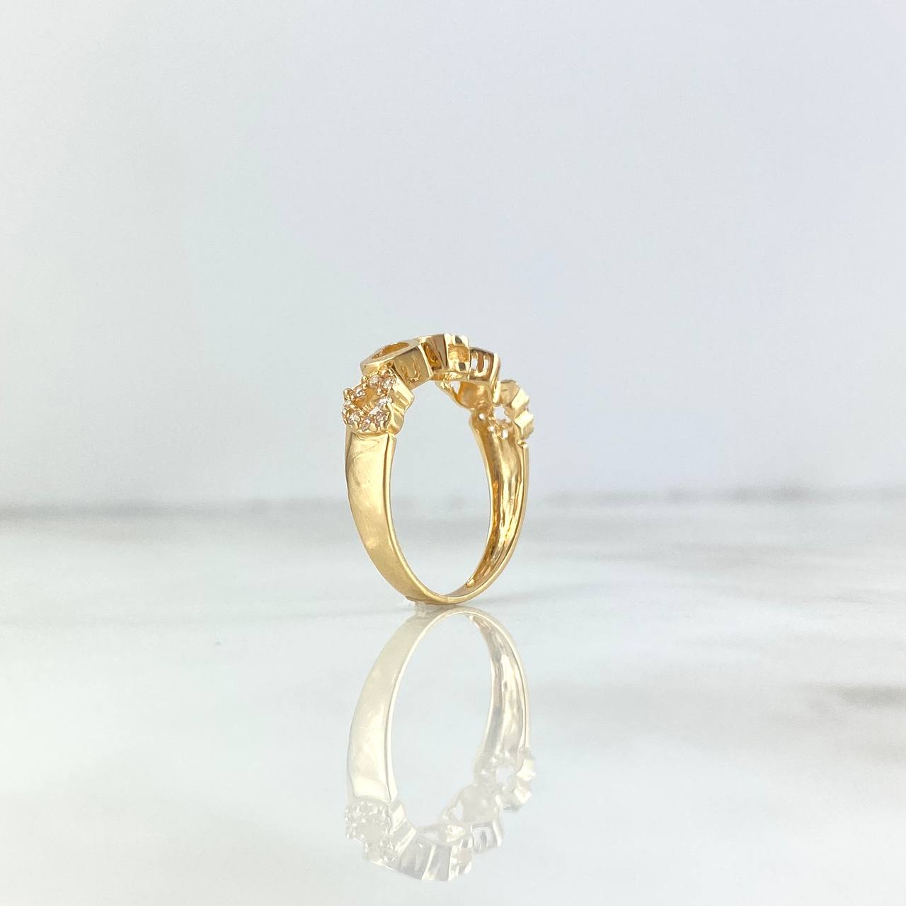 Anillo Corazones 2.25gr / T7 / Circones Blancos Oro Amarillo