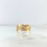 Anillo Rustico Curvas Cruzadas 4.4gr / T7 / Circones Blancos Oro Amarillo